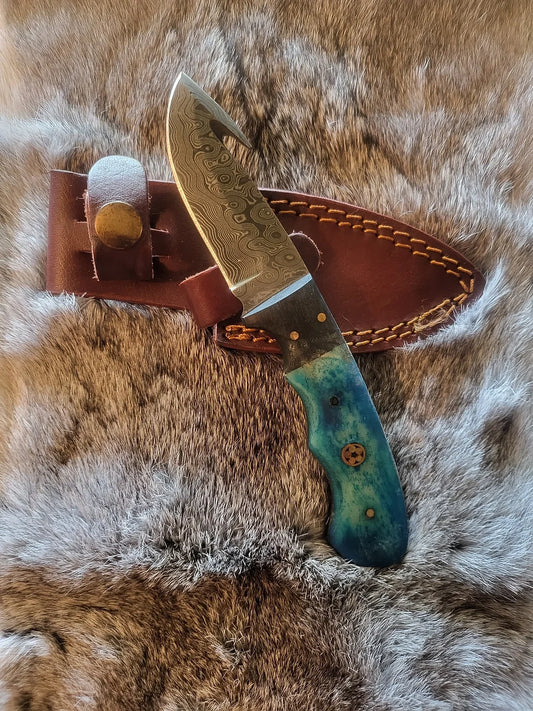 Dyed Bone Gut-Hook Knife