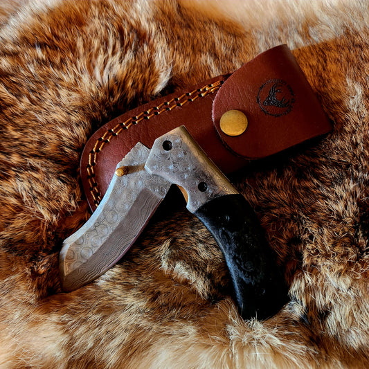 Wolf Engraved Folding Karambit