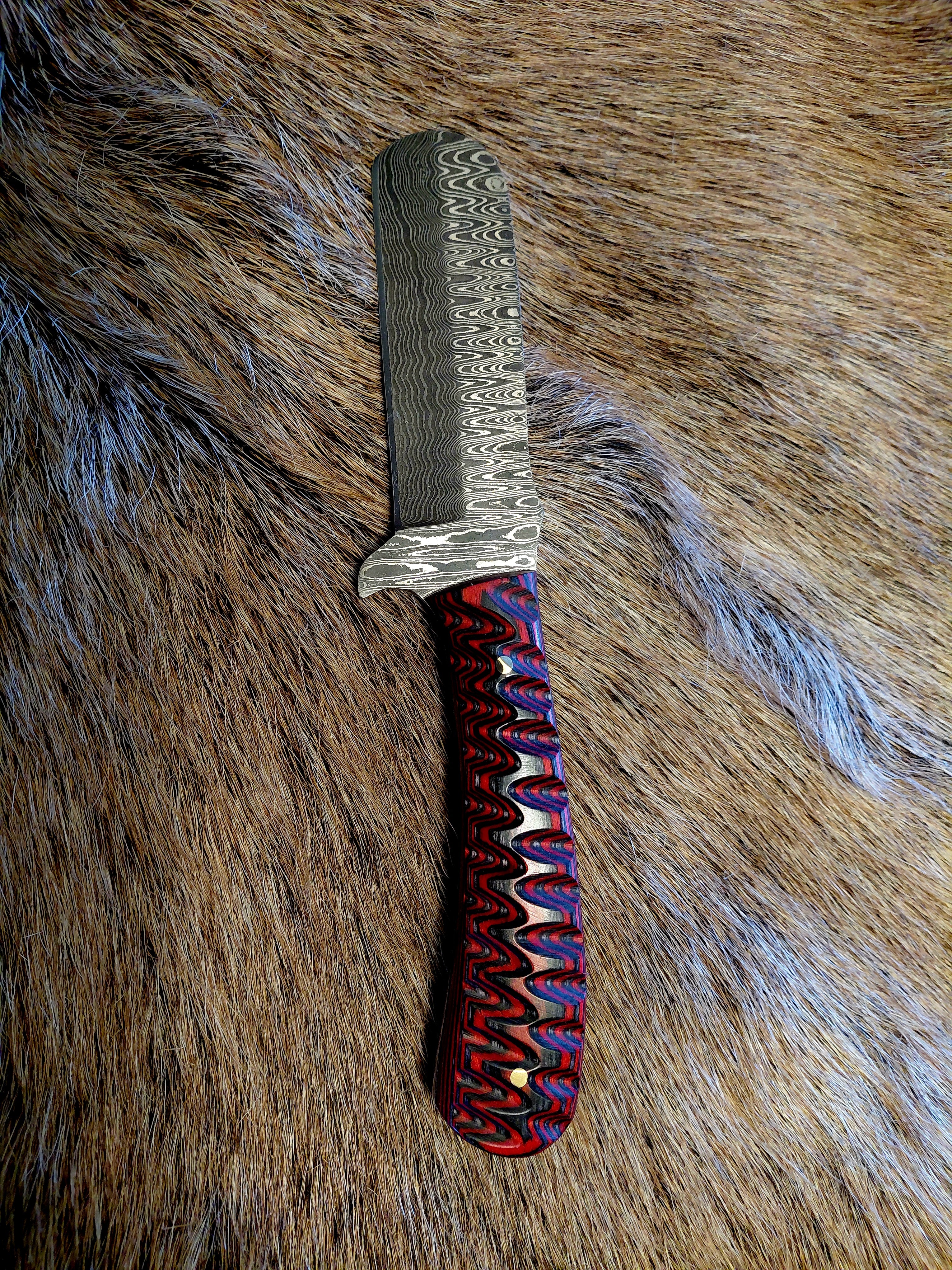 Red Carved Bull Knife