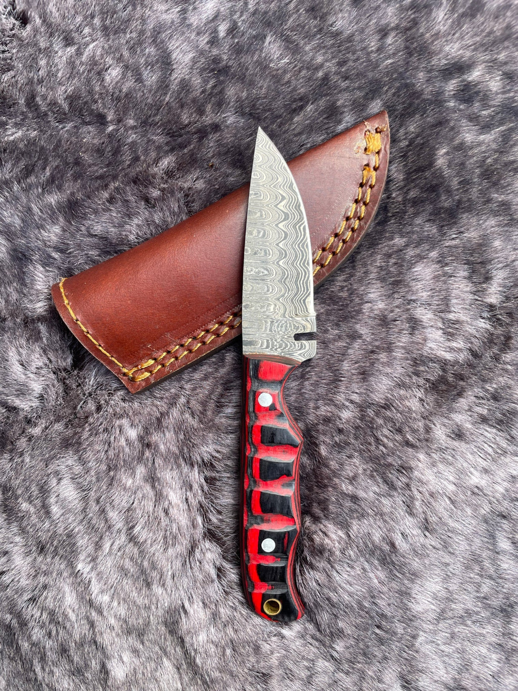 Red Handle Hunting Knife – Rugged Edge Blades