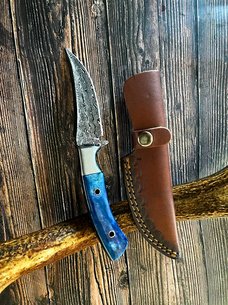 DAMASCUS HUNTING KNIFE DYED BLUE BONE HANDLE