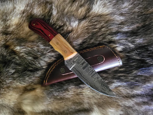 Damascus Steel Two Toned Hunting Knife