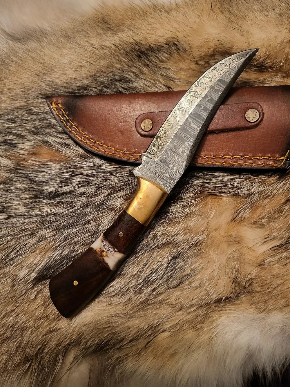 Rosewood and Stag Skinner Knife